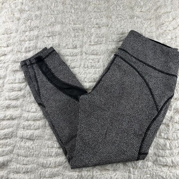 Lululemon Invigorate 7/8 Tight‎ 10 Black White Chakra Print Luxtreme Zip Pocket - Picture 11 of 13